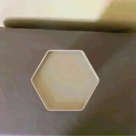 Teavana- Coated Metal Canister- Hexagon- Gray - Picture 3 of 4